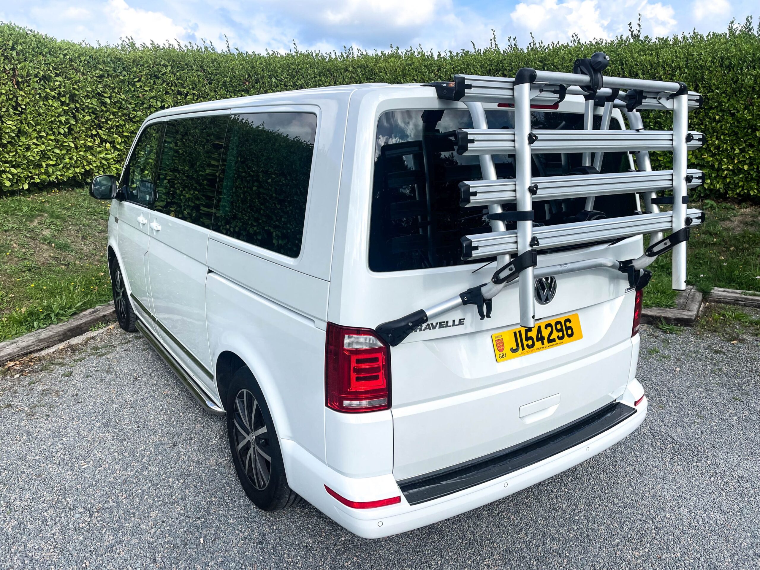 ON HOLD – Volkswagen Caravelle Highline 2.0 TDI | Premium Nearly New ...